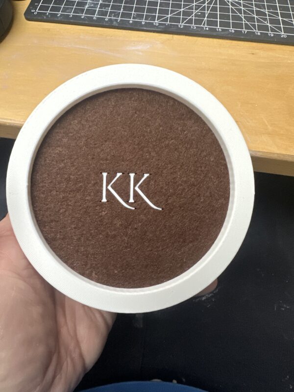 Personalizovaný podtácek s iniciály